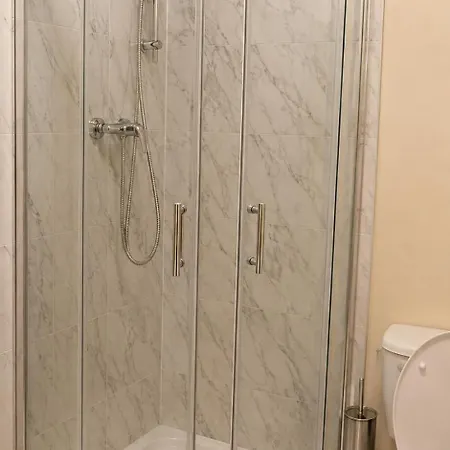 Apartamento Stylish 2br Easy Access Dublín
